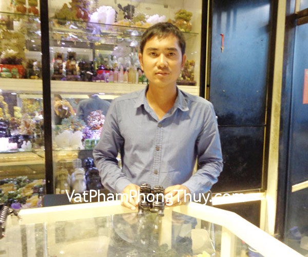 Anh Đại - khách hàng mua Tỳ hưu thạch anh đen HM012