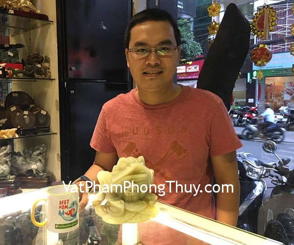 Anh Luân - Khách hàng mua Thiềm Thừ đá Cẩm Thạch Tây Tạng khủng CCT-L